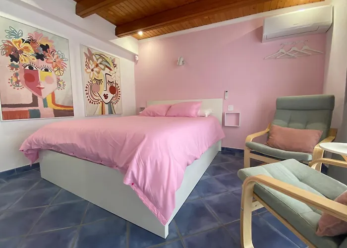 Room4you Апартаменты *